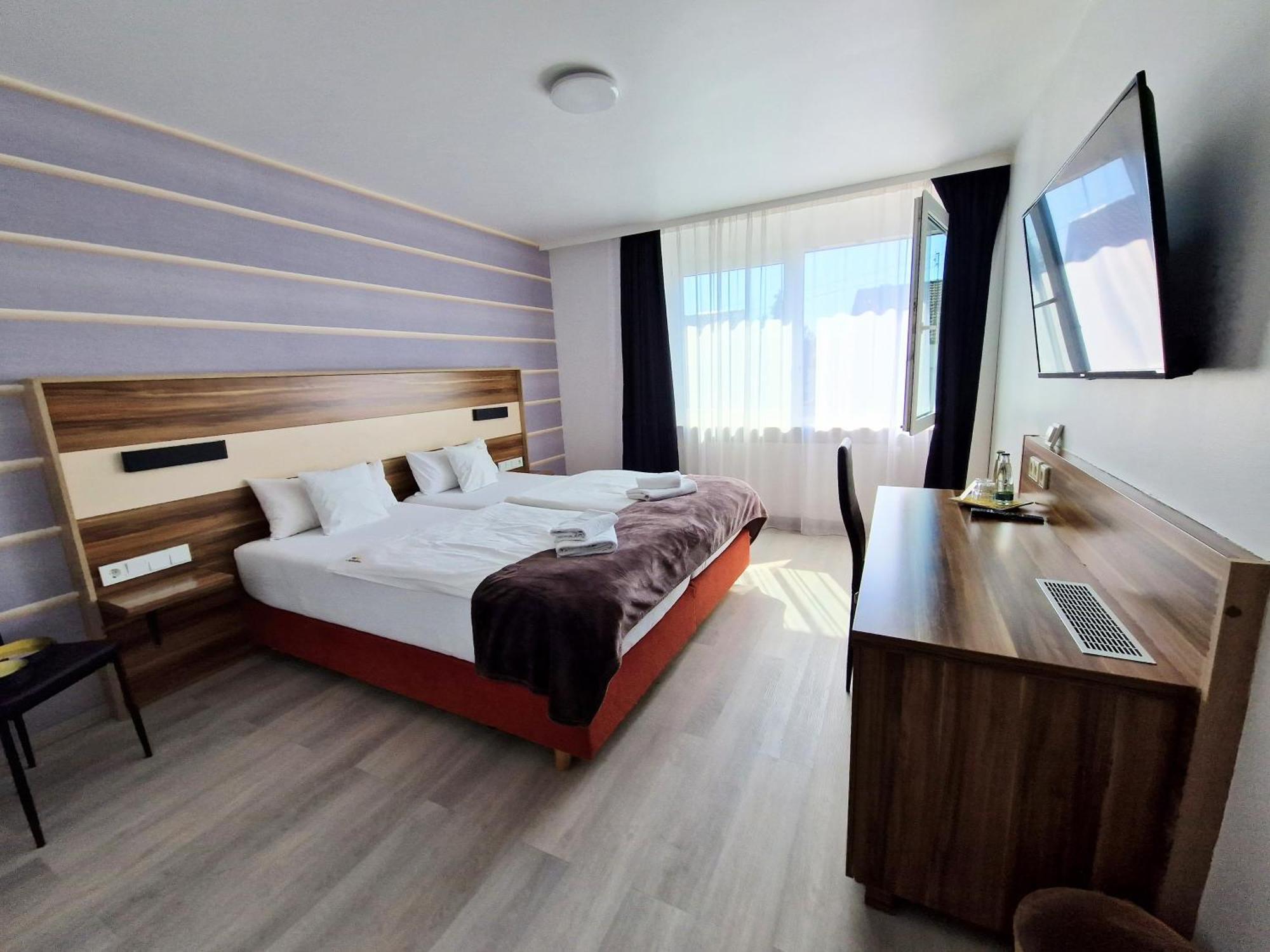 Hotel Am Kurpark Bad Wimpfen Ngoại thất bức ảnh