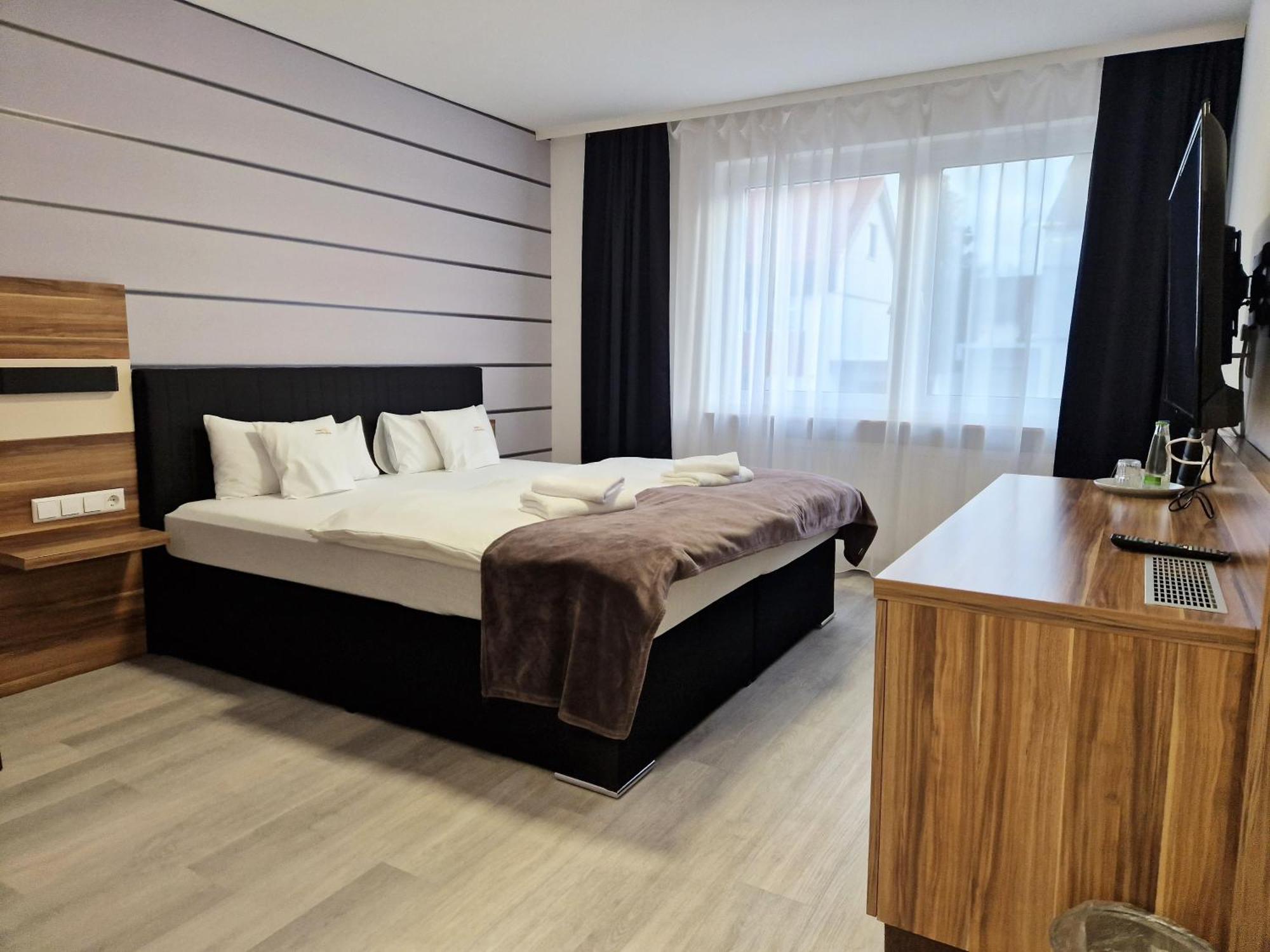 Hotel Am Kurpark Bad Wimpfen Ngoại thất bức ảnh