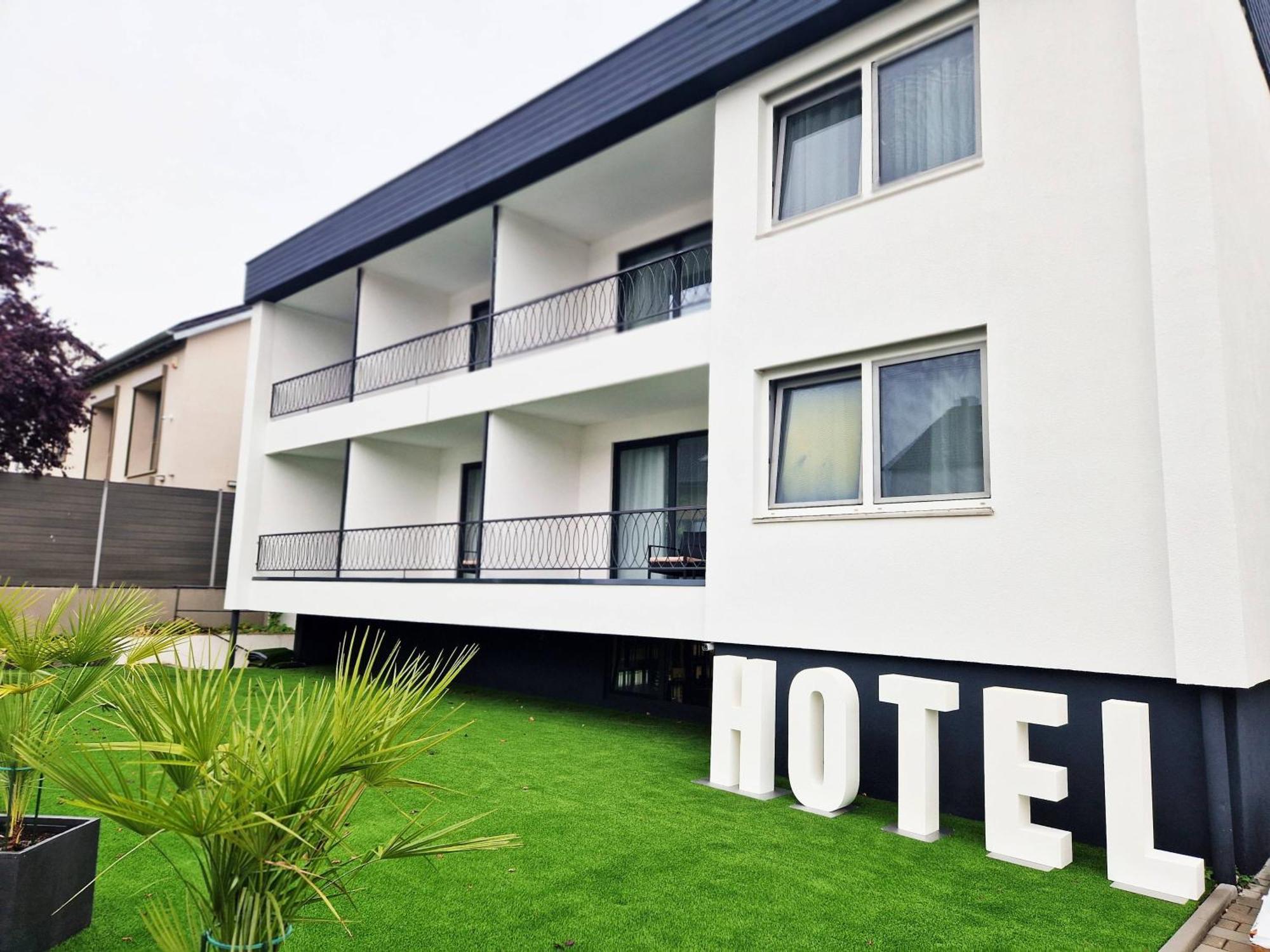 Hotel Am Kurpark Bad Wimpfen Ngoại thất bức ảnh